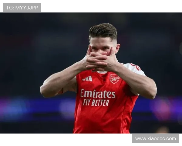 内维尔看好曼联第三蓝军伤病拖累 内维尔看好曼联第三蓝军伤病拖累